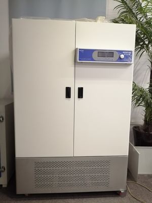 Incubateur biologique Constant Temperature Incubator 800L de laboratoire d'OIN